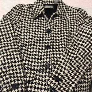 Black and white houndstooth blazer